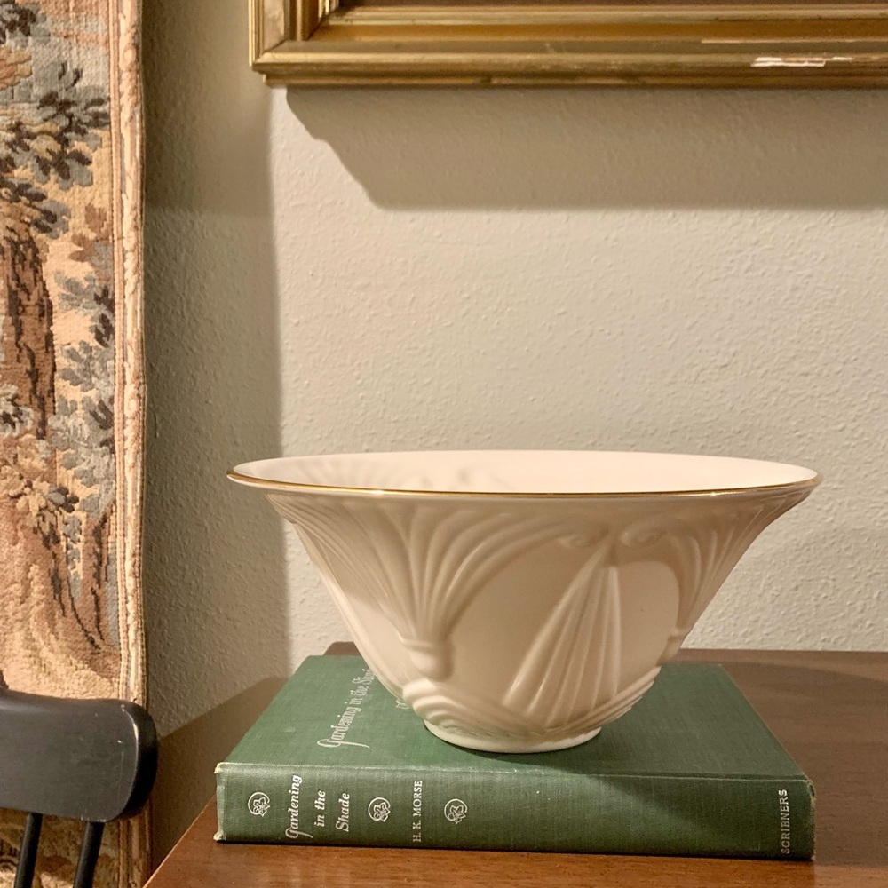 Ionic by Lenox USA Deep Serving Bowl 9.5”